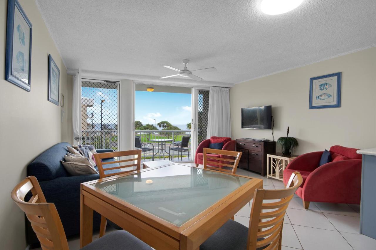 Capeview Apartments - Right On Kings Beach Калаундра Экстерьер фото