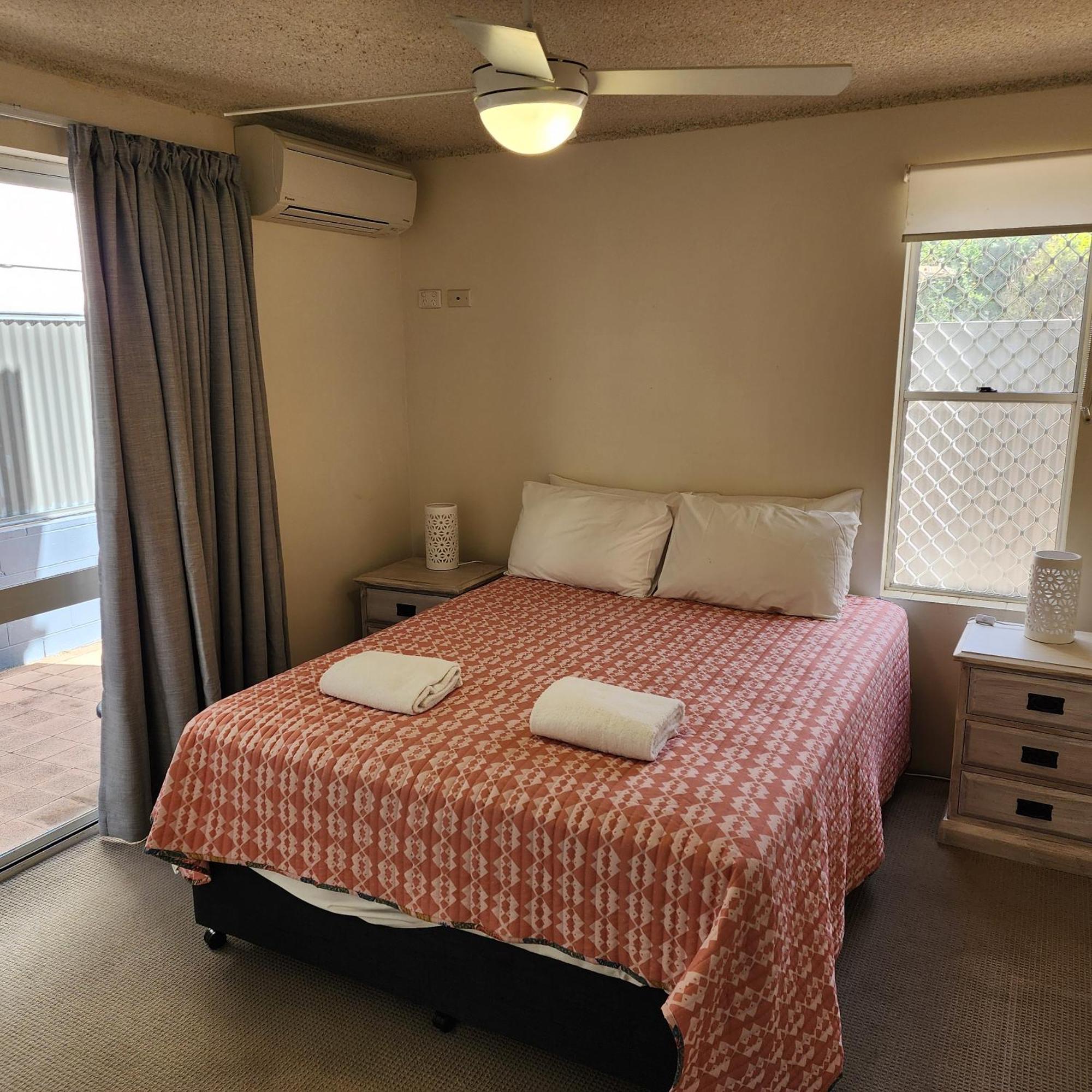Capeview Apartments - Right On Kings Beach Калаундра Экстерьер фото